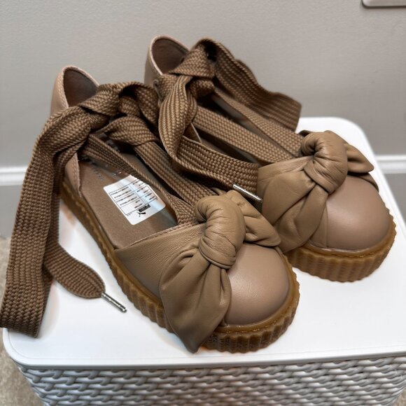 Puma X Fenty by Rihanna Women's 5.5 Creeper Bow Leather Platform Sandals - Picture 3 of 8